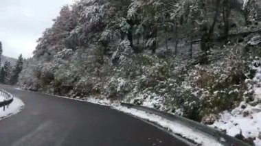 Slovakya 'daki Alçak Tatras Ulusal Parkı' ndan geçerken