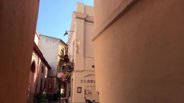 Sevilla İspanya sokaklarında yürüyorum