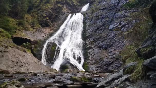 Водопад Каскада Валул Миресей Румынии — стоковое видео