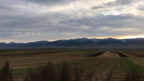 Mit Dem Auto Durch Die Rumänische Landschaft Nach Brasov — Stockvideo