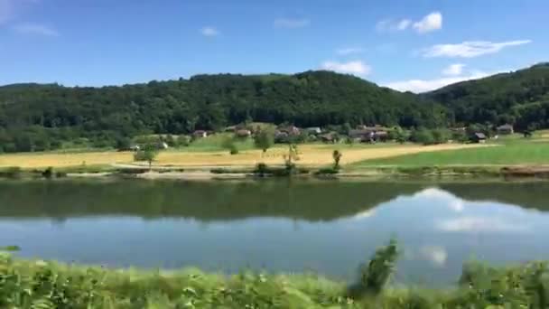 Sava Flod Sett Utifrån Ett Tåg Som Kör Genom Slovenien — Stockvideo