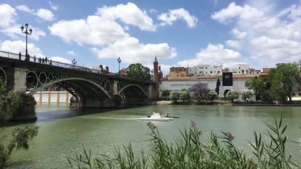 Brug Puente Isabel Het Canal Alfonso Xiii Sevilla Spanje — Stockvideo