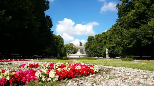 Den Saxiska Trädgården Offentlig Och Äldsta Offentlig Park Centrala Warszawa — Stockvideo