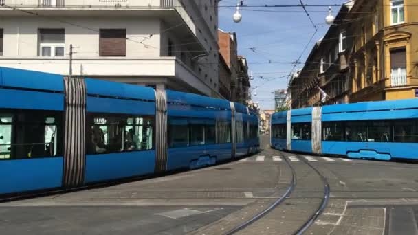 Pan Tramwajów Przejeżdżających Przez Ulicę Draskoviceva Centrum Zagrzebia Chorwacja — Wideo stockowe