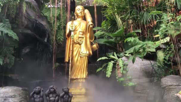 タイのバンコクにある黄金の山の像 — ストック動画