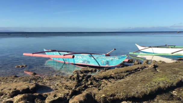Katamaran Boot Riff Bei Ebbe Morgen Auf Der Insel Balicasag — Stockvideo