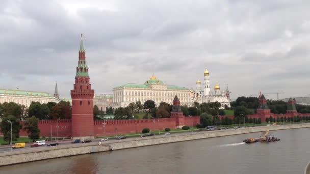 Rusya Moskova Kremlin Üzerindeki Kara Bulutlar — Stok video