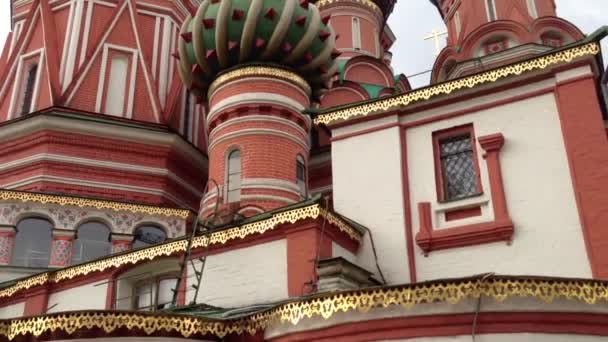 Tilt Sankt Basilikan Moskva Kreml — Stockvideo