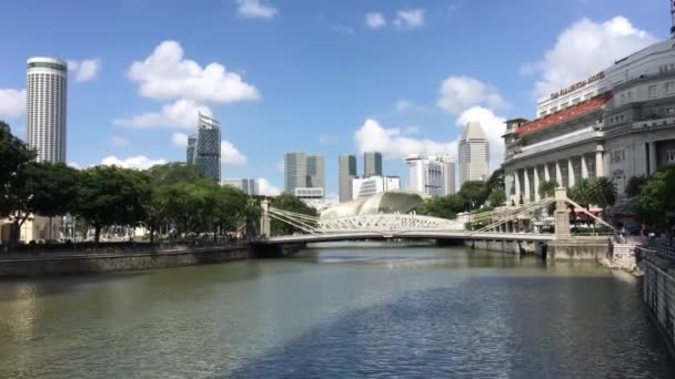 Singapore Rivier Met Cavenagh Bridge Mansion Bay Achtergrond — Stockvideo