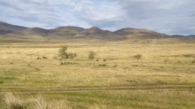 Trenden Sibirya Demiryolu Dağı manzarası