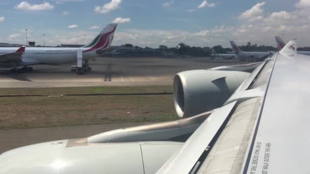 Qatar Airlines Taxiën Colombo Airport Voor Het Opstijgen Sri Lanka — Stockvideo