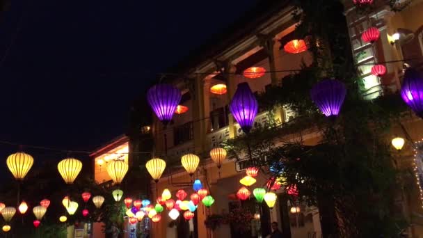 Lanterne Colorate Notte Nella Strada Hoi Vietnam — Video Stock