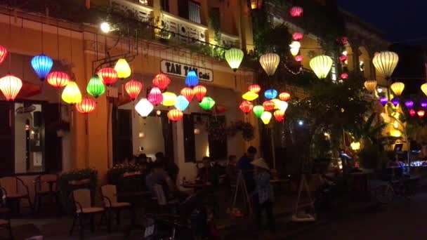 Luta Upp Till Färgglada Lyktor Natten Gatan Hoi Vietnam — Stockvideo