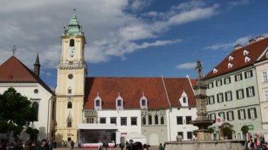 Bratislava Slovakya 'daki Eski Belediye Sarayı' ndan zaman aşımı