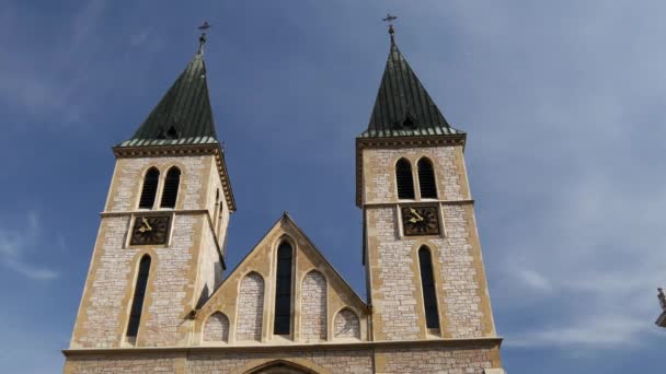 Időeltolódás Szarajevói Szent Szív Katedrálisból Bosznia Hercegovinában — Stock videók