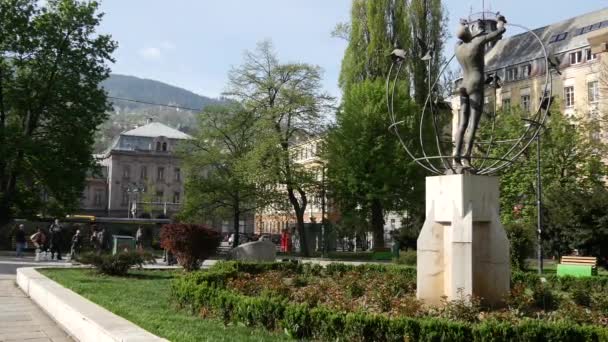 Platz Vor Der Orthodoxen Kirche Der Heiligsten Gottesmutter Sarajevo Bosnien — Stockvideo