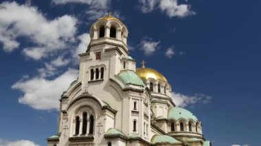 Sofya 'daki bir Bulgar Ortodoks katedrali olan St. Alexander Nevsky Katedralinden zaman aşımı