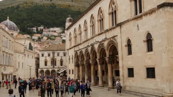Turistas Caminando Por Las Calles Dubrovnik Croacia — Vídeos de Stock