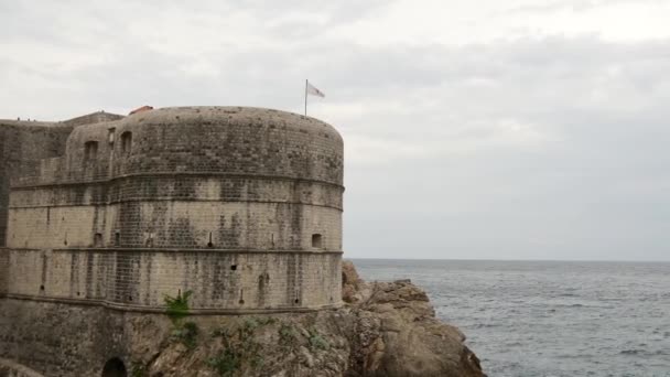 Pan Från Fortet Och Gamla Stan Från Dubrovnik Kroatien — Stockvideo