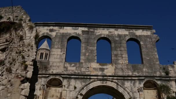 Inclinado Desde Antigua Muralla Catedral San Domnio Split Croacia — Vídeos de Stock