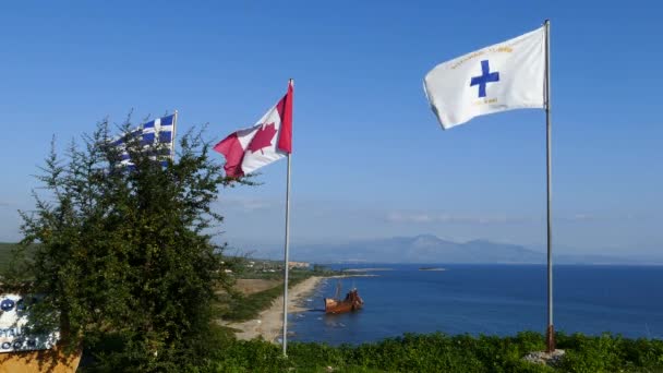 Kanadská Řecká Vlajka Dimitrios Shipwreck Pozadí Valtaki Greece — Stock video