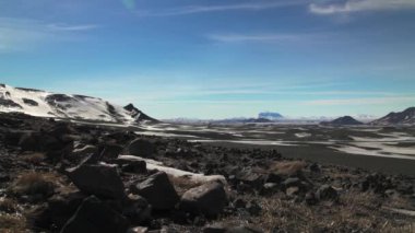 Doğu İzlanda 'daki dağ manzarasından zaman kayması