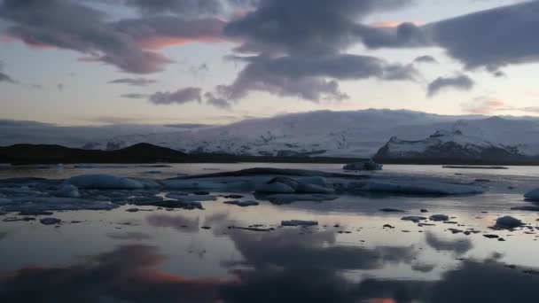 Водопад Зимой Исландии — стоковое видео