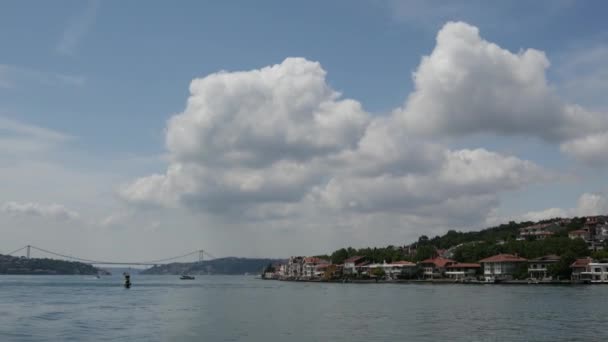 Fatih Sultan Mehmet Bridge Desde Ferry Estambul Turquía — Vídeo de stock