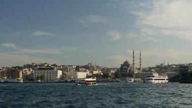 İstanbul 'daki Altın Boynuz, Yeni Cami ve Galata Köprüsü
