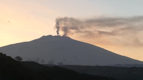 Närbild Från Etna Aktiv Stratovulkan Siciliens Östkust Italien Solnedgången — Stockvideo