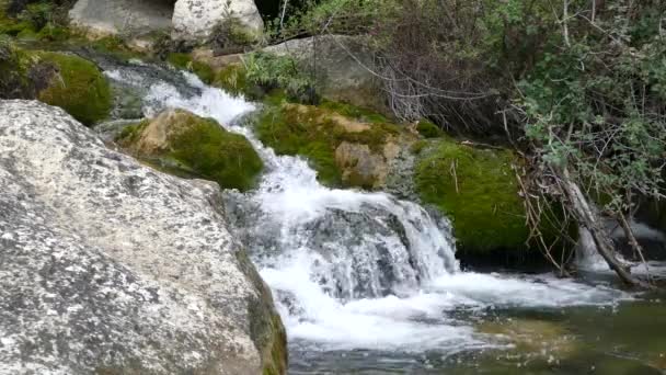 Cascadă Mică Riserva Orientata Naturală Cavagrande Del Cassibile Italia — Videoclip de stoc