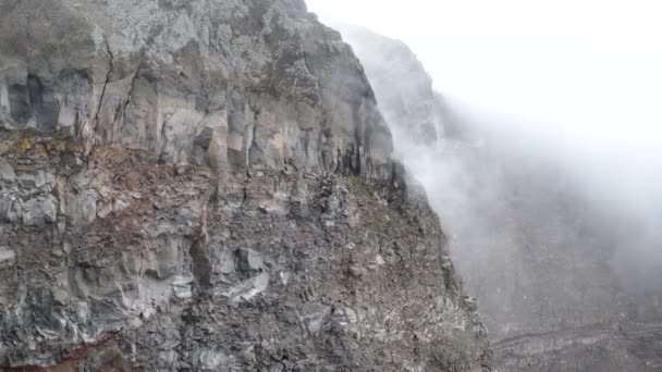 Una Pentola Dal Fumo Dalla Nebbia Sul Vesuvio Somma Stratovolcano — Video Stock