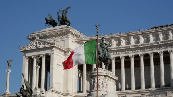 Italiaanse Vlag Voor Altare Della Patria Rome — Stockvideo