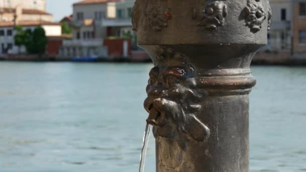 Vodní Fontána Blízkosti Murano Venice Itálie — Stock video