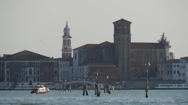 Ferry Indo Para Veneza Itália — Vídeo de Stock