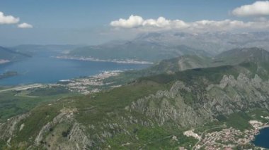 Kotor Körfezi Karadağ 'dan bir dağdan Pan