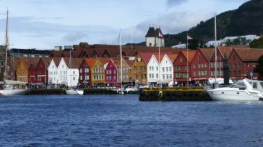 Bryggen (rıhtım) Bergen, Norveç 'teki Vagen limanındaki Tyskebryggen binaları