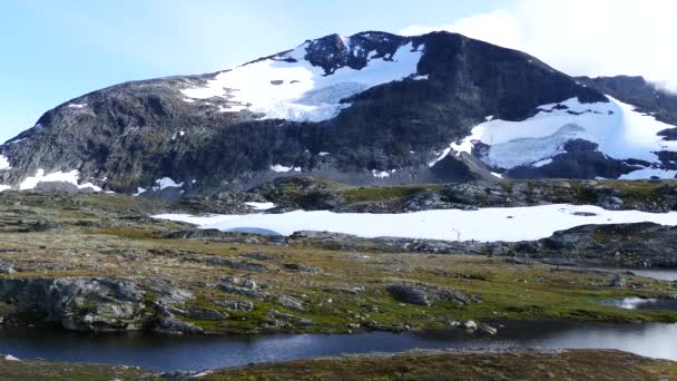 Gran Montaña Con Nieve Parque Nacional Jotunheimen Noruega — Vídeos de Stock