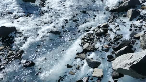 Inclinación Del Derretimiento Nieve Glaciar Las Montañas Nevadas Parque Nacional — Vídeo de stock