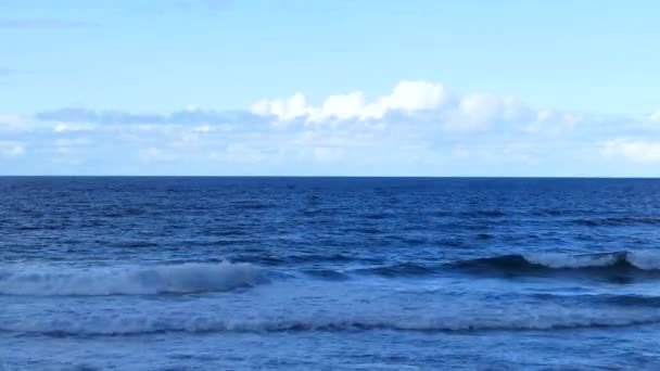 Wellen Strand Von Kvalvika Norwegen — Stockvideo