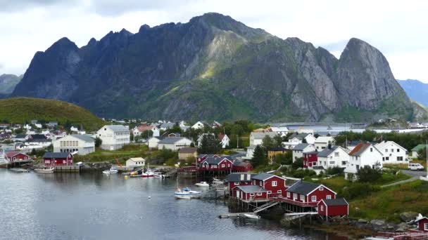 Le village de pêcheurs Reine en Norvège 