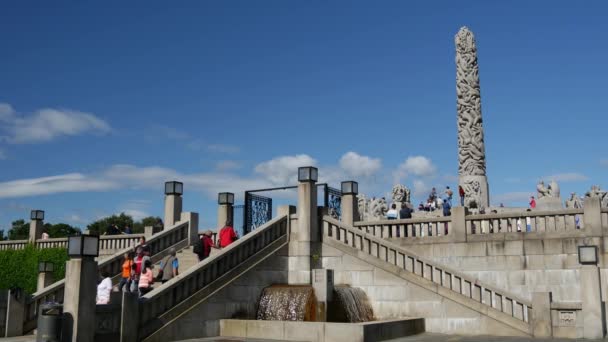 挪威奥斯陆Frogner公园和Vigeland雕塑公园 — 图库视频影像