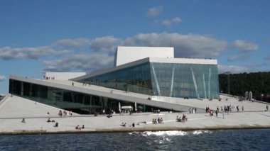 Norveç 'teki Oslo Opera Binası.