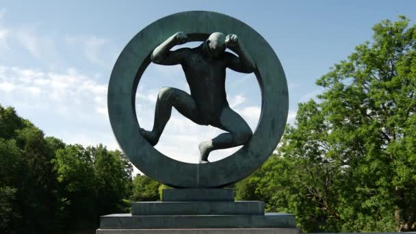 Rzeźba Parku Rzeźb Vigeland Oslo Norwegia — Wideo stockowe
