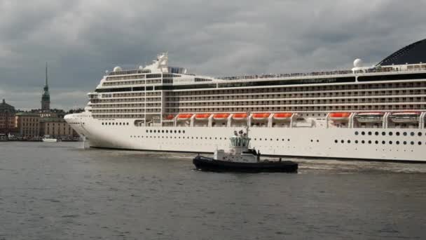 Круїзний Корабель Msc Відправляється Стокгольма Швеція — стокове відео