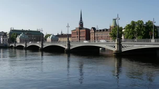 Panna Från Riddarholmskyrkan Och Vasabronbron Stockholm — Stockvideo