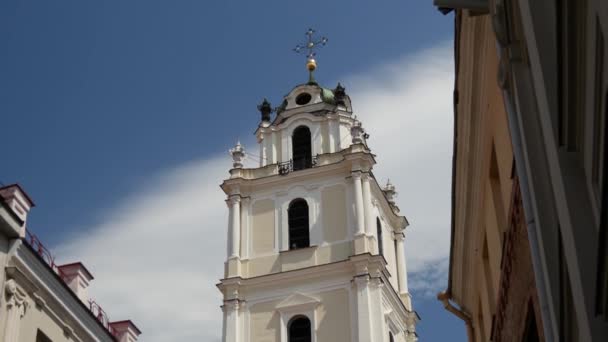 Incline Para Baixo Bell Tower Igreja São João Vilnius Lituânia — Vídeo de Stock