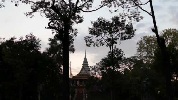 Wat Phnom Phnom Penh Noite — Vídeo de Stock