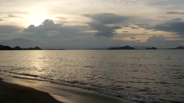 Labuan Bajo Beach Sunset — Stock Video