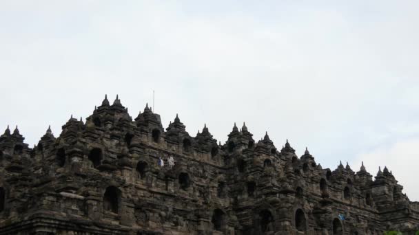 Туристы Гуляющие Боробудуру Буддийском Храме Махаяны Века Магеланге Центральная Ява — стоковое видео